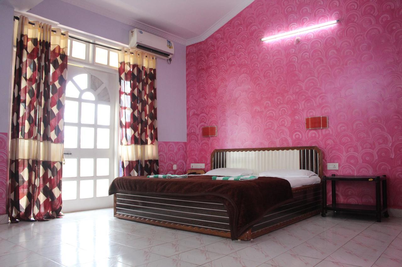 Hotel Natasha Panaji Εξωτερικό φωτογραφία